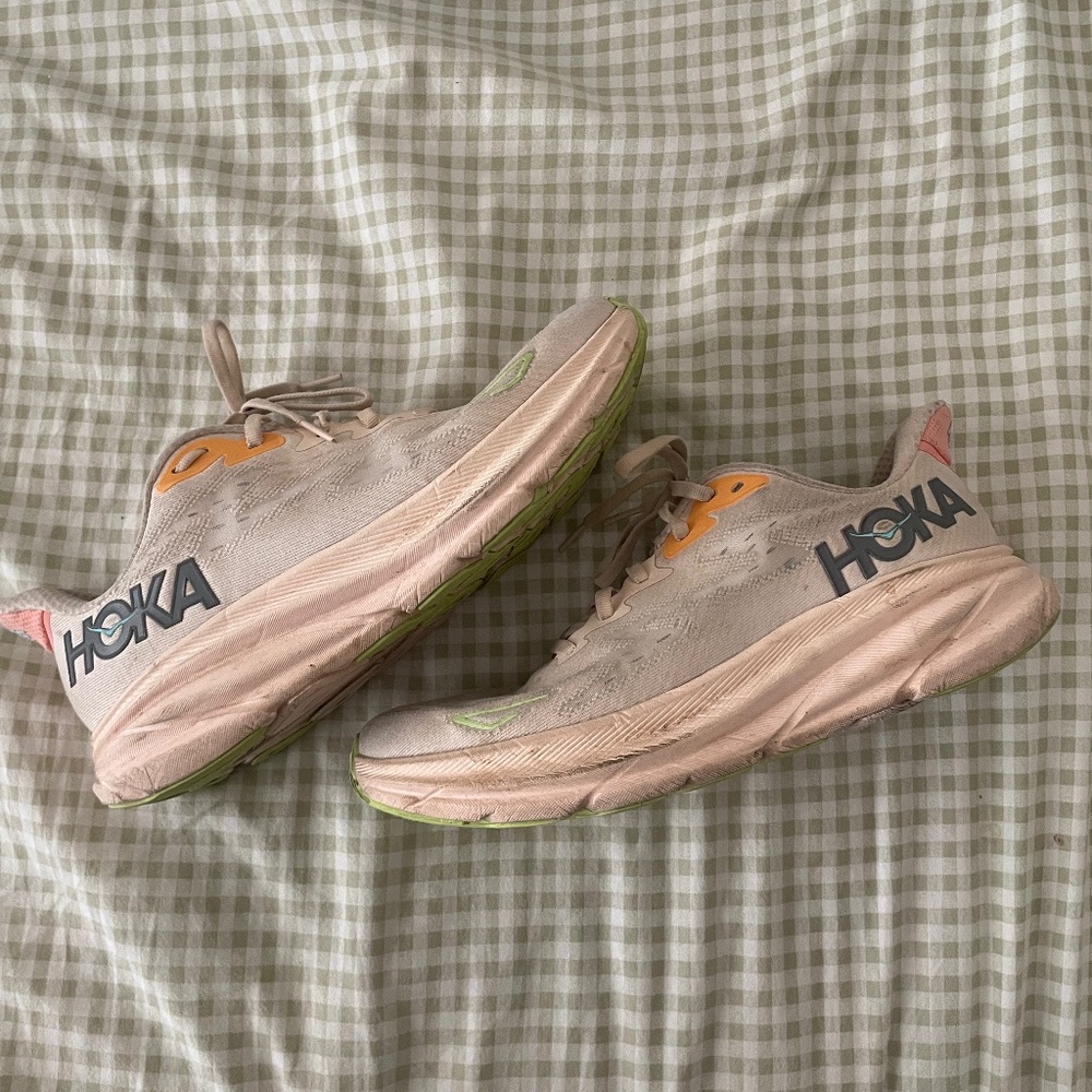 Women’s Hoka Clifton 9